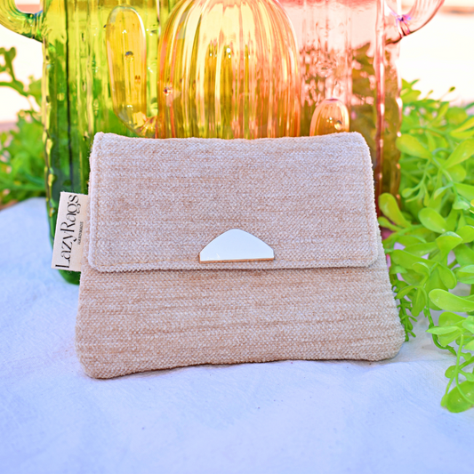 The Flap Pouch (Sand)